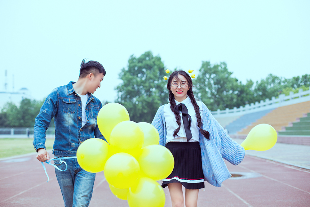 南阳婚纱摄影|校园婚纱照这么拍 一起重返十八岁!
